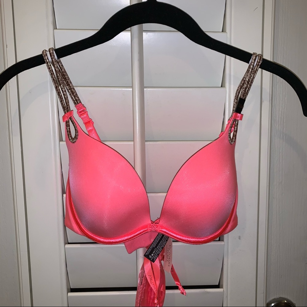 Sexy Little Things Victoria’s Secret Coral Push-up Bra 32D *DISCONTINUED…
